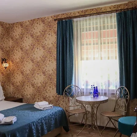 Doruk Проживание в семье Айвалык