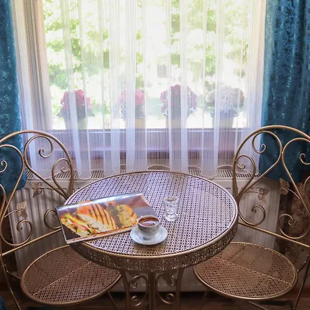 Doruk Проживание в семье Айвалык